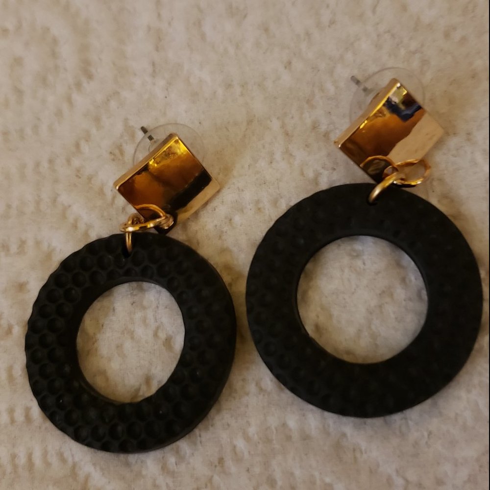 Earring Non Looped - Picture 5 of 13